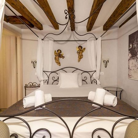 Il Nido Di San Stae Apartment เวนิส ภายนอก รูปภาพ