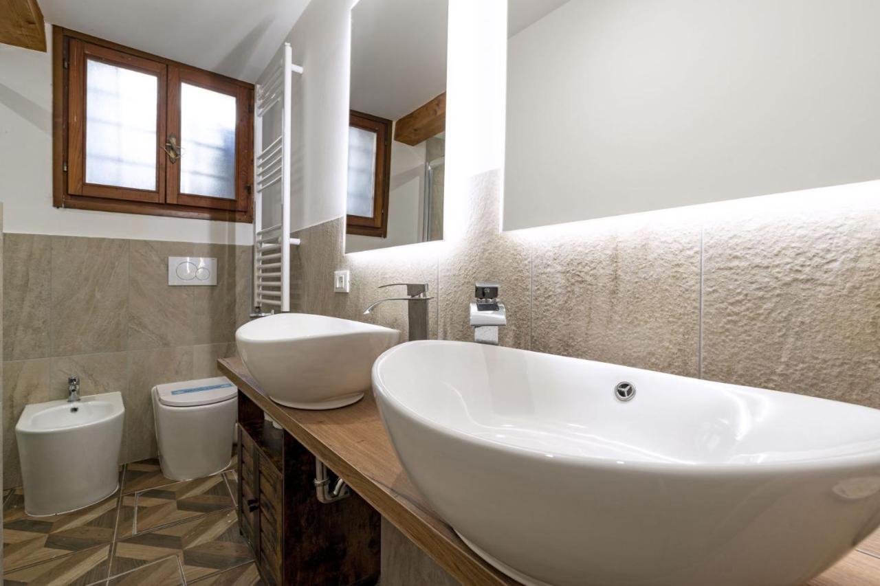Il Nido Di San Stae Apartment เวนิส ภายนอก รูปภาพ