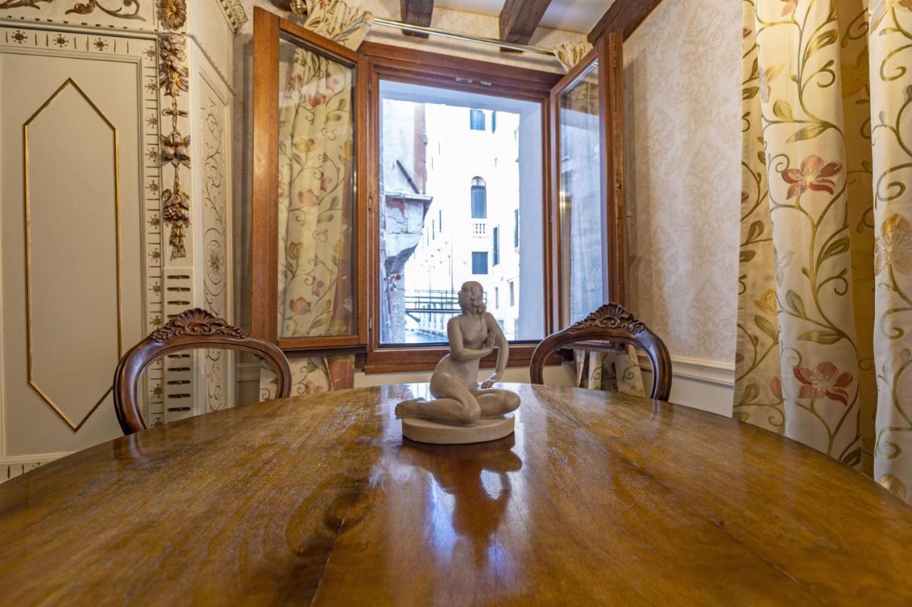 Il Nido Di San Stae Apartment เวนิส ภายนอก รูปภาพ