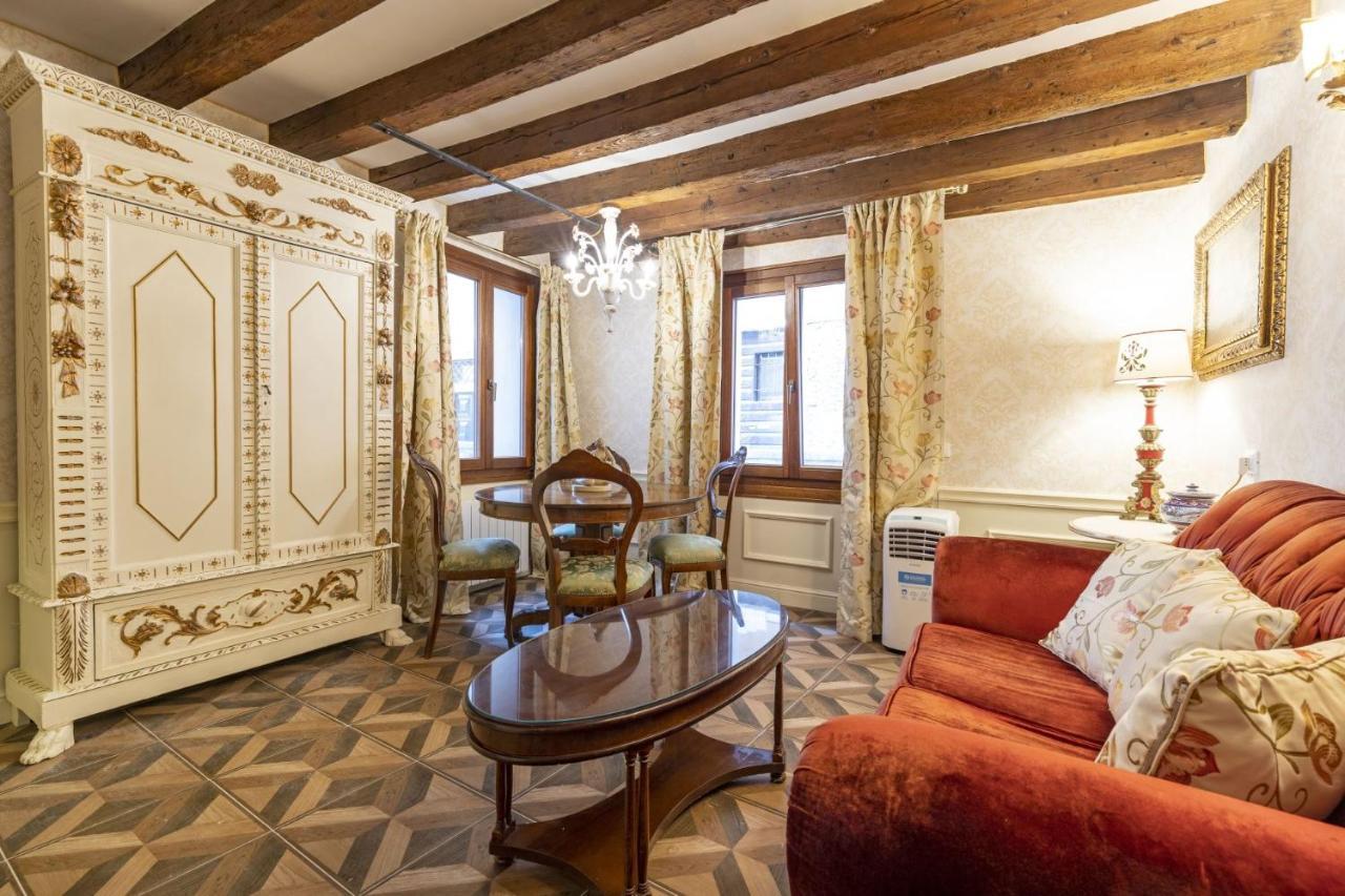 Il Nido Di San Stae Apartment เวนิส ภายนอก รูปภาพ